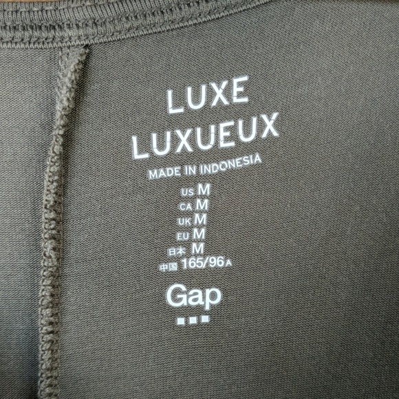 Dress - Picture 3 of 4